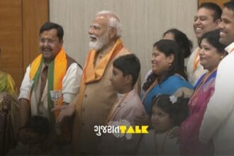 ભાજપના નવા રાષ્ટ્રીય અધ્યક્ષ નિતિન નવીન પીએમ નરેન્દ્ર મોદી સાથે મુલાકાત કરતા.