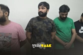 જૂનાગઢમાં કોર્પોરેટર અને પૂર્વ કોર્પોરેટર સહિત ગેમ્બલર ગેંગના 4 શખ્સોની GUJCTOC હેઠળ ધરપકડ દર્શાવતી તસવીર. જૂનાગઢ પોલીસની સંગઠિત ગુનાખોરી સામે કડક કાર્યવાહી.